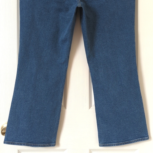 J. Crew Classic Medium Wash Mid Rise Button Fly Flared Ankle Cropped Jeans 32 - Picture 6 of 15